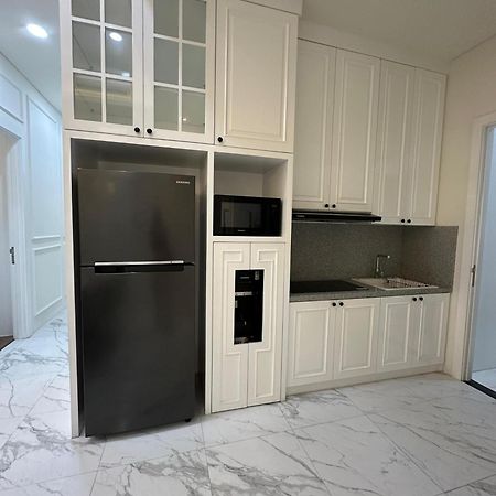 Super Penthouse Stmoritz Apartment, Lippomall Puri Indah Giacarta Esterno foto
