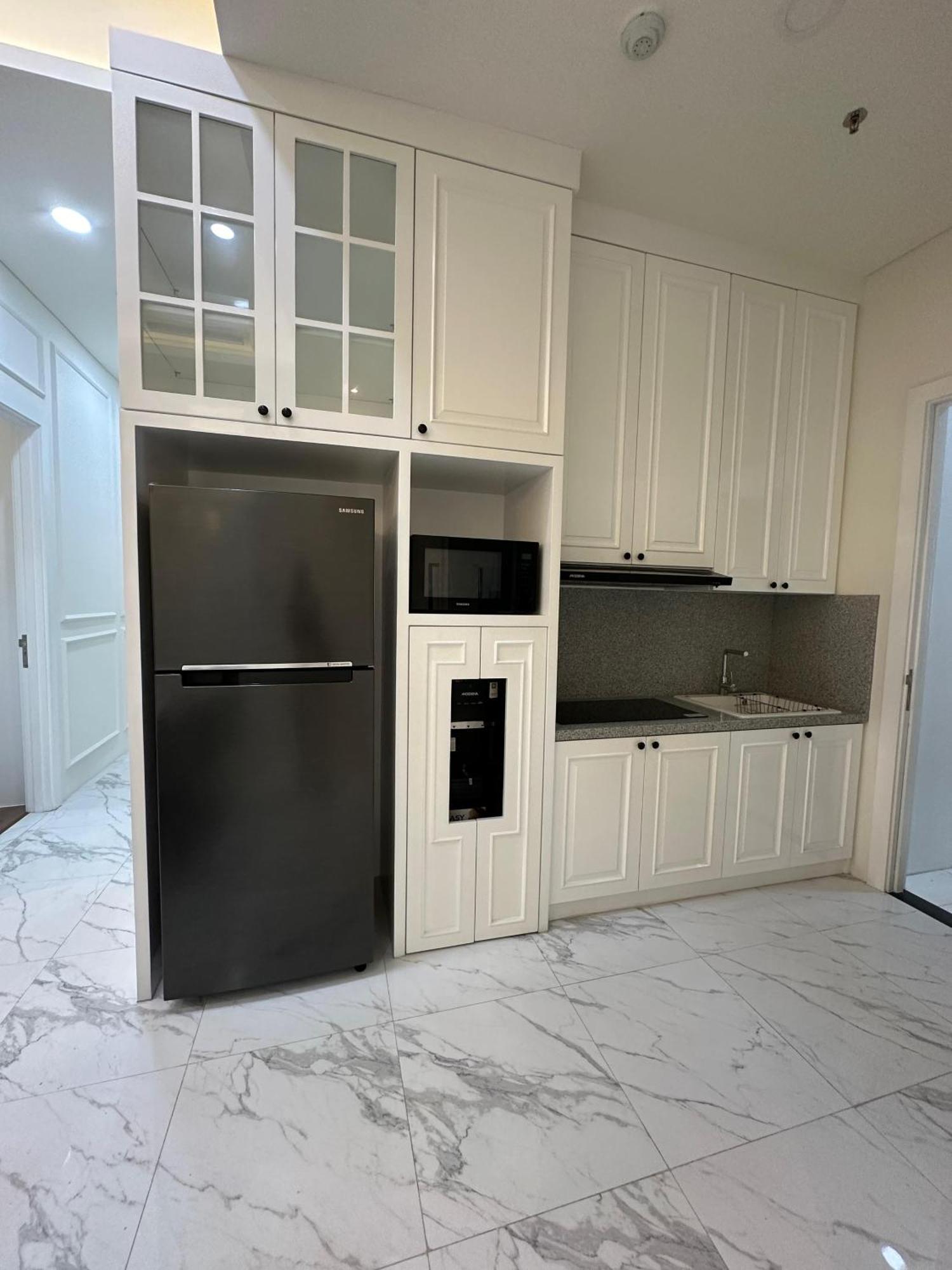 Super Penthouse Stmoritz Apartment, Lippomall Puri Indah Giacarta Esterno foto